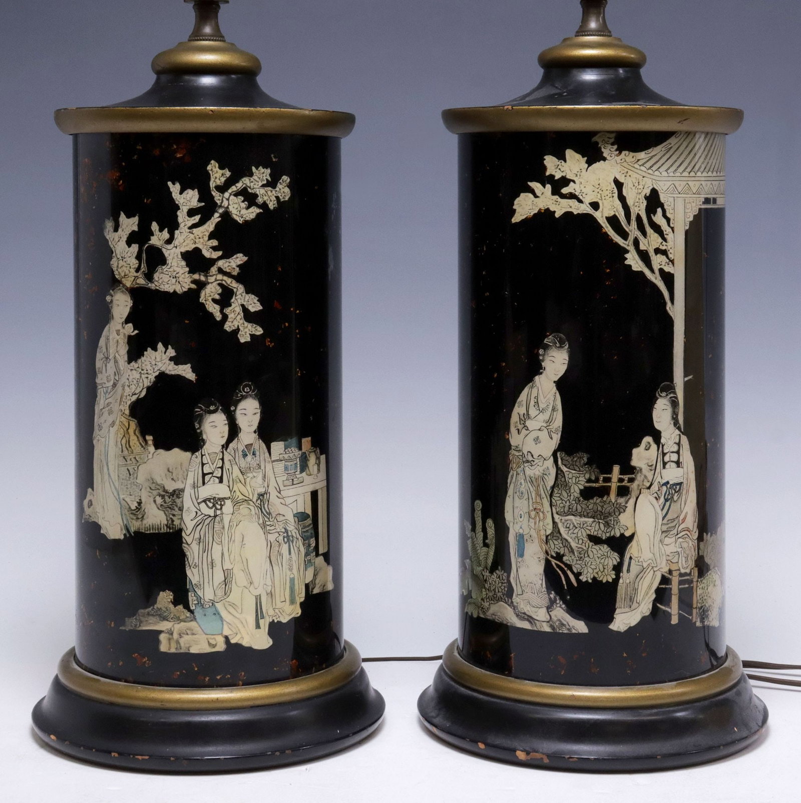 (2) CHINOISERIE REVERSE-PAINTED GLASS & DECOUPAGE 1-LT TABLE LAMPS (1 of 7)