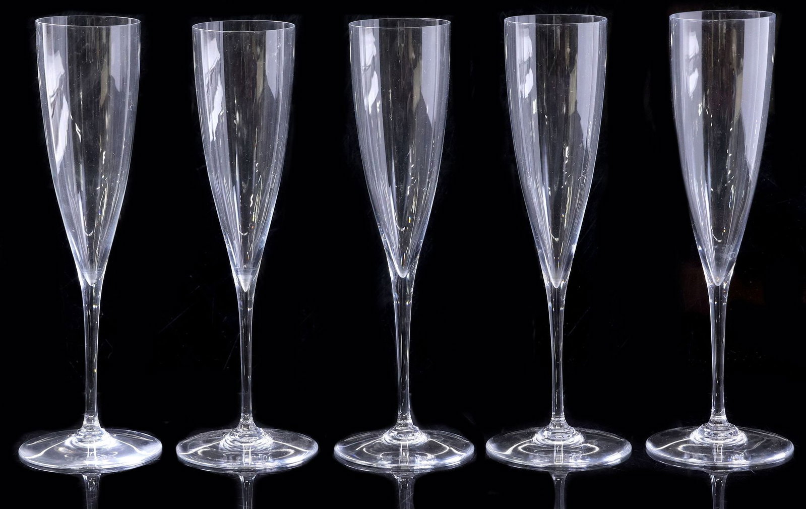 (5) BACCARAT 'DOM PERIGNON' CRYSTAL CHAMPAGNE FLUTES (1 of 4)