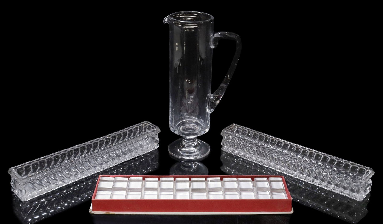 (15) FRENCH BACCARAT CRYSTAL PITCHER, KNIFE RESTS & SURTOUT DE TABLE (1 of 8)