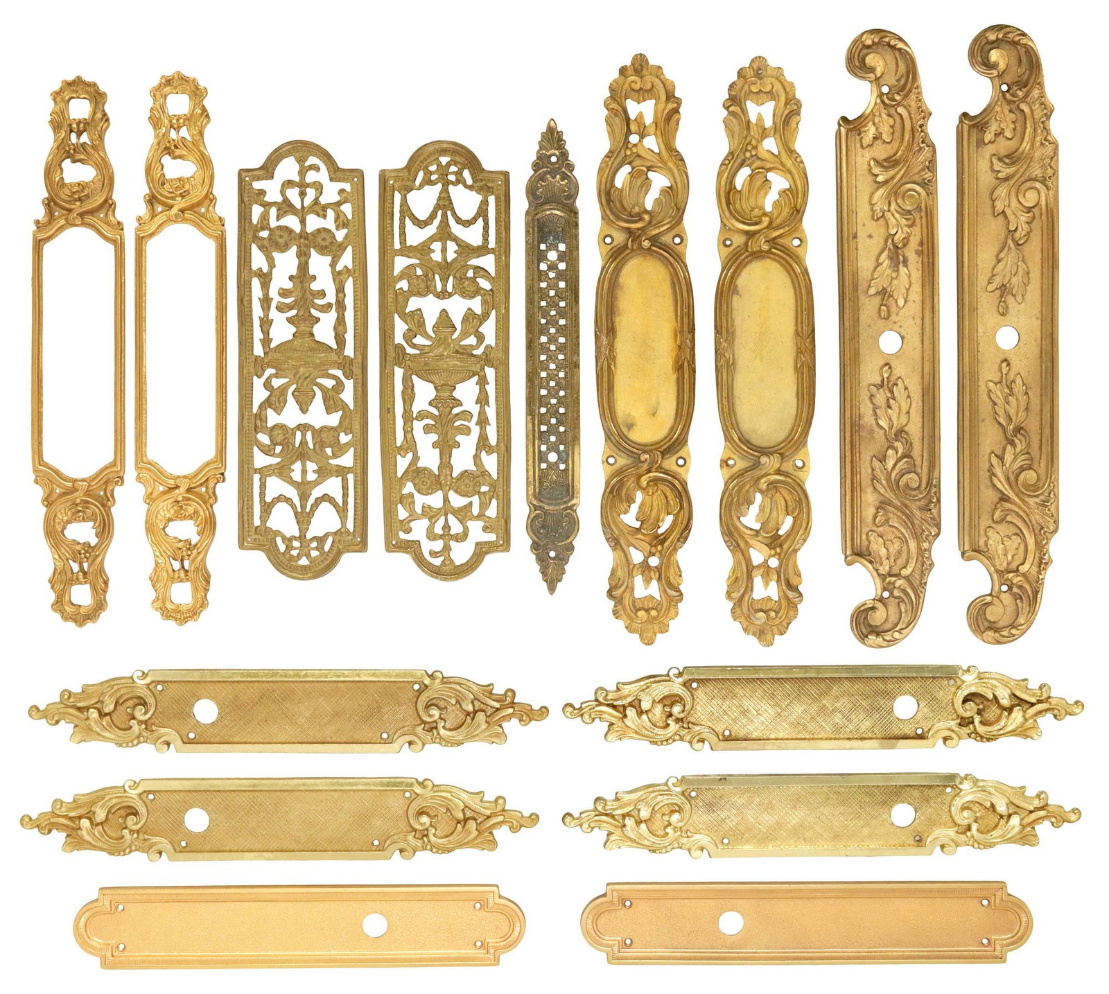(LOT) DESIGNER SHERLE WAGNER & OTHER HARDWARE: BACK & PUSH PLATES: (lot) Designer modern gilt metal door hardware, 20th/21st c., various makers, patterns, and sizes, of back plates and push plates, including: (3) Sherle Wagner International, (two) in the "Crissc