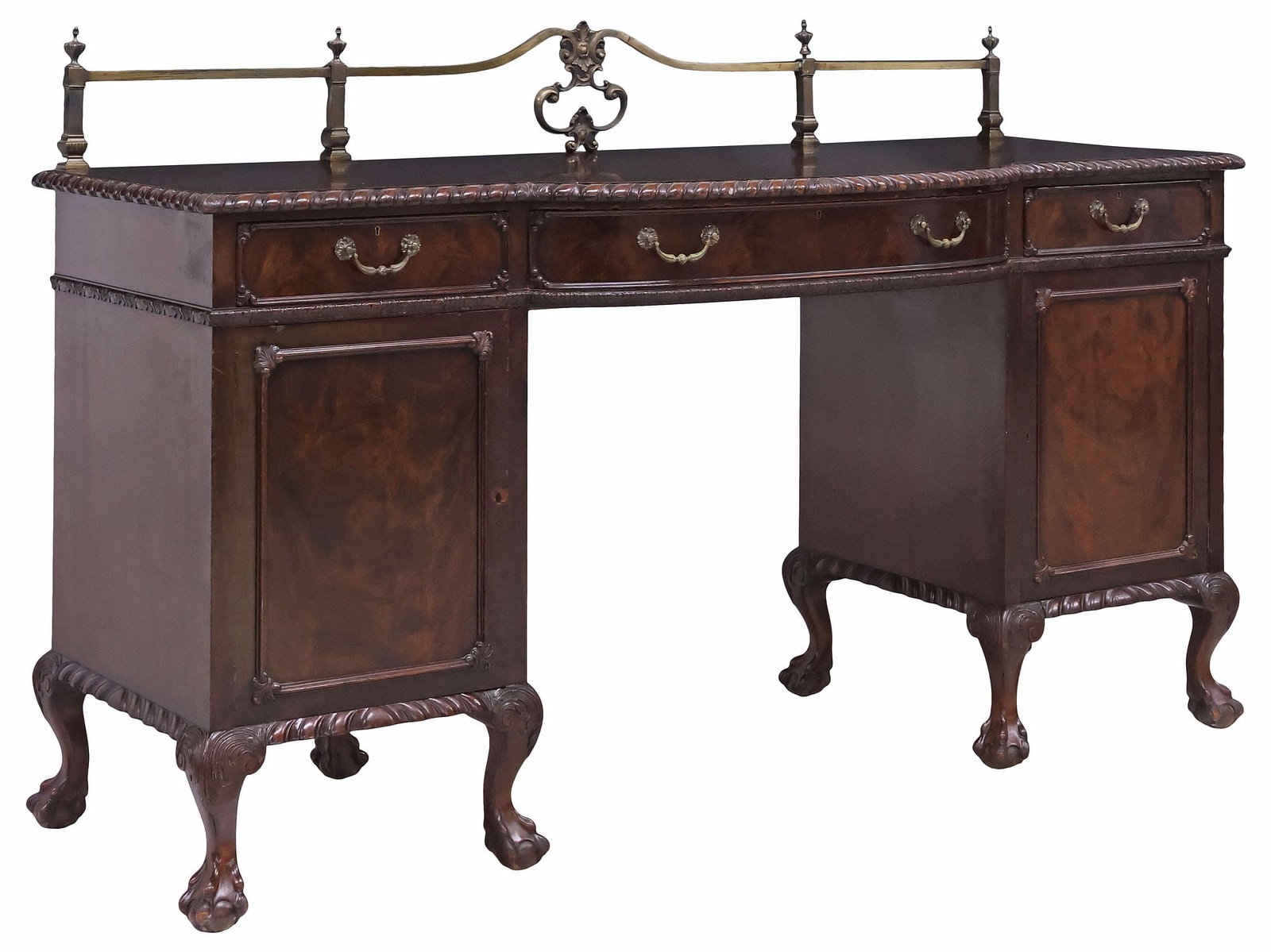 CHIPPENDALE STYLE MAHOGANY BOWFRONT SIDEBOARD (1 of 7)