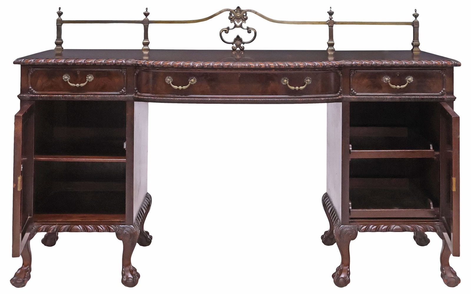 CHIPPENDALE STYLE MAHOGANY BOWFRONT SIDEBOARD - 3