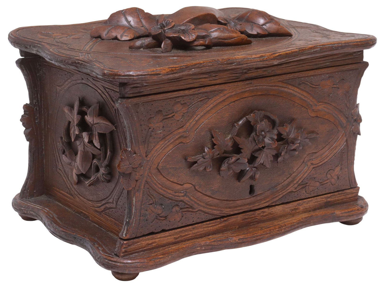 BLACK FOREST CARVED WALNUT CIGAR BOX / HUMIDOR (1 of 6)
