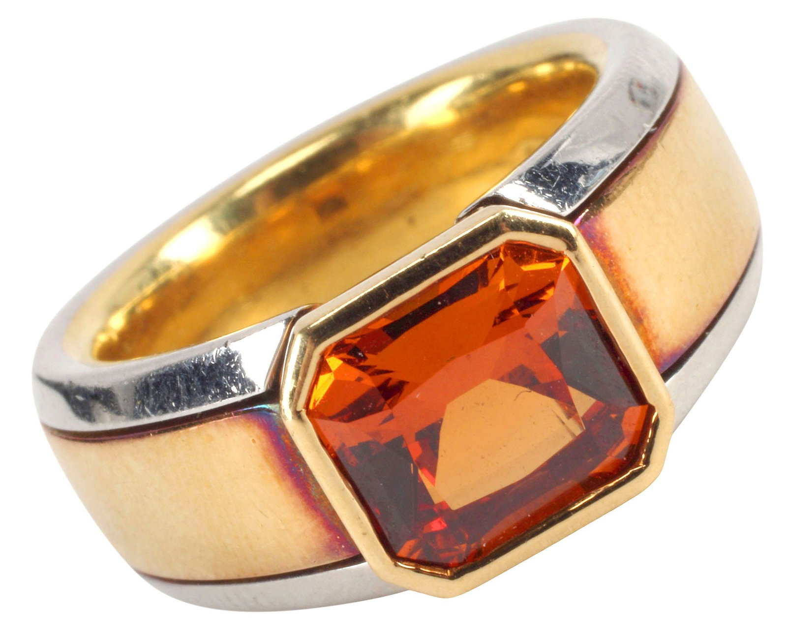 ESTATE PLATINUM & 18KT GOLD BEZEL-SET SPESSARTITE GARNET RING: Estate platinum and 18kt yellow gold and platinum ring, bezel-set radiant-cut spessartite garnet, approx 4.20ct, platinum trim on the setting, maker's mark KG, hallmarked PT950 750, approx size 6,