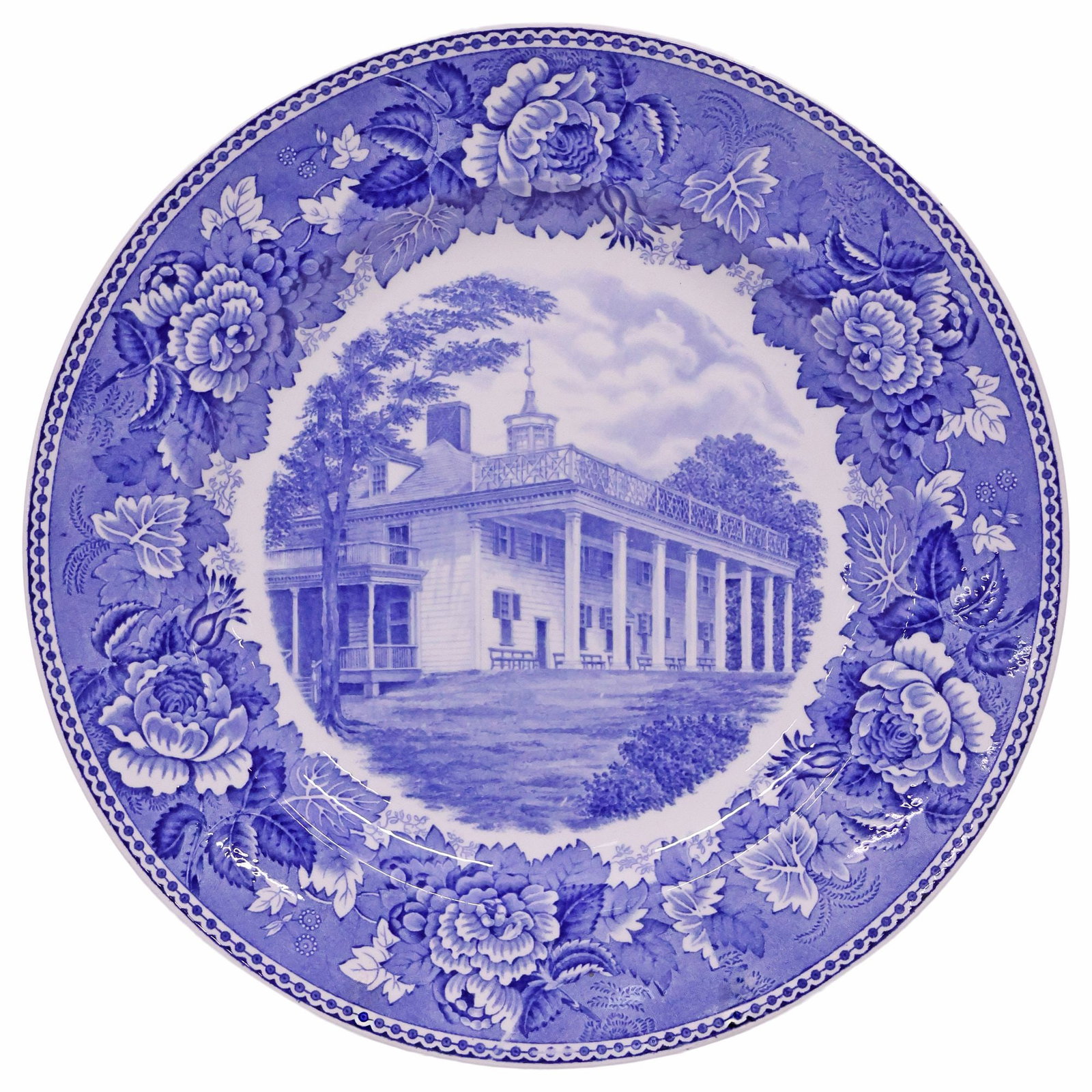WEDGWOOD COMMEMORATIVE WASHINGTON BICENTENNIAL PLATE, MOUNT VERNON: Wedgwood commemorative Washington Bicentennial plate, 1932, blue on white ground, with detailed transfer of "Mount Vernon," with floral boarder, insignia of the Daughters of the American Revolution un