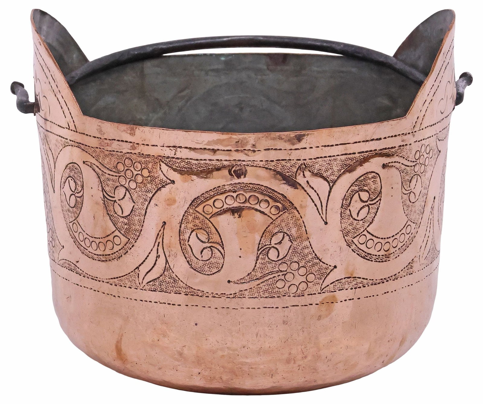 ENGLISH VICTORIAN IRON-HANDLED CHASED COPPER POT / CAULDRON: English Victorian copper cauldron/ pot, late 19th c., wrought iron swing handle, the exterior with stippling and chased scrolling foliates, approx 10.5"h, 13"w, 11.75"d, 5.25lbs