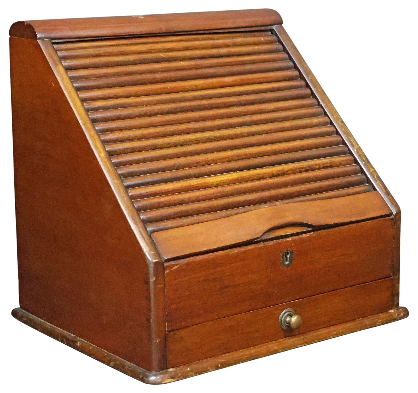 ENGLISH EDWARDIAN SLANT-FRONT TAMBOUR MAHOGANY STATIONARY BOX: English Edwardian mahogany writing compendium or letter box, early 20th c., slant-front case with sliding tambour door, revealing divided interior with stationary storage, pen and ink receptacles, ret