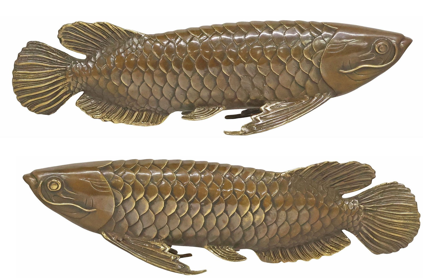 (2) JAPANESE BRONZE FISH OKIMONO SCULPTURES, AROWANA: (pair) Japanese patinated bronze sculptures, Fish Okimono, modeled as Arowana, approx 3"h, 11"w, 2.25"d, 2.75lbs total