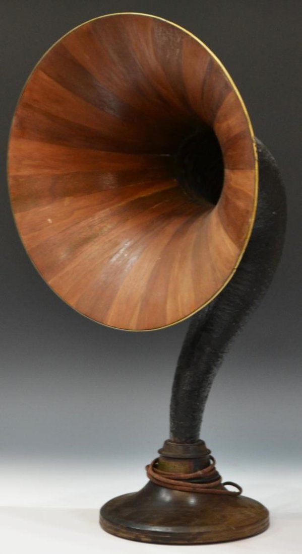 ORCHESTRION TABLE TOP WOOD RADIO SPEAKER, 1926: Orchestrion De-Luxe table top radio speaker, The Radio Cabinet Co. of Indianapolis, Indiana, c. 1926, "all wood construction", wire with two plugs, 26.25"h, 15.25"d, 5lbs **Provenance: The Richard All