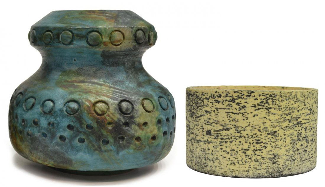 (2) ITALIAN MID-CENTURY ART POTTERY VASES, SIGNED: (lot of 2) Italian mid-century art pottery group, comprising: (1) squat vase, possibly Alvino Bagni (Italian, 1919-2000) for Raymor, in a 'sea garden' glaze with incised circular bands, impressed Ital
