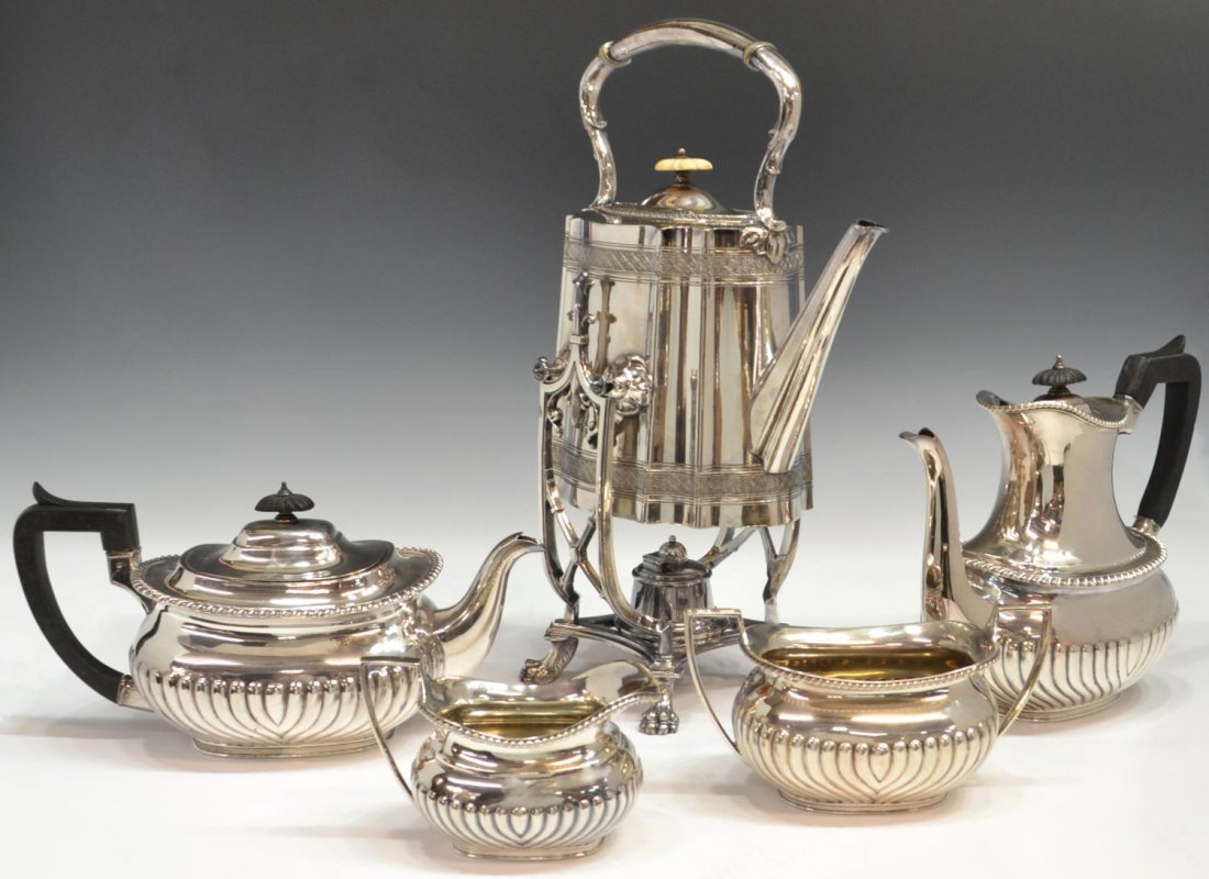 (5) OLD SHEFFIELD PLATE TEA & COFFEE SET & KETTLE: (lot of 5) Old Sheffield plate serviceware: (4pc) Georgian style coffee and tea service, likely William & George Sissons, mid/late 19th c., reeded and gadrooned motifs, comprising: (1) coffee pot, 8"h