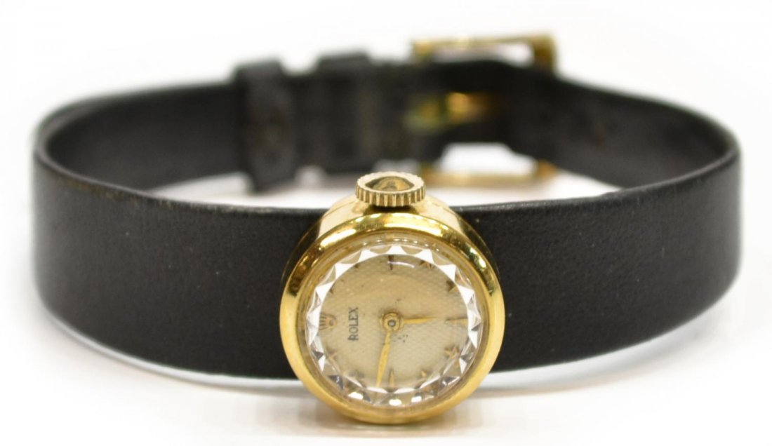 1960'S LADIES ROLEX CHAMELEON ESTATE WRISTWATCH: (set) Ladies vintage Rolex Chameleon wristwatch, c. 1960's, the case executed in 18kt gold with faceted synthetic crystal sapphire, 17-jewel movement and accompanied by (7) extra leather straps, (5) h