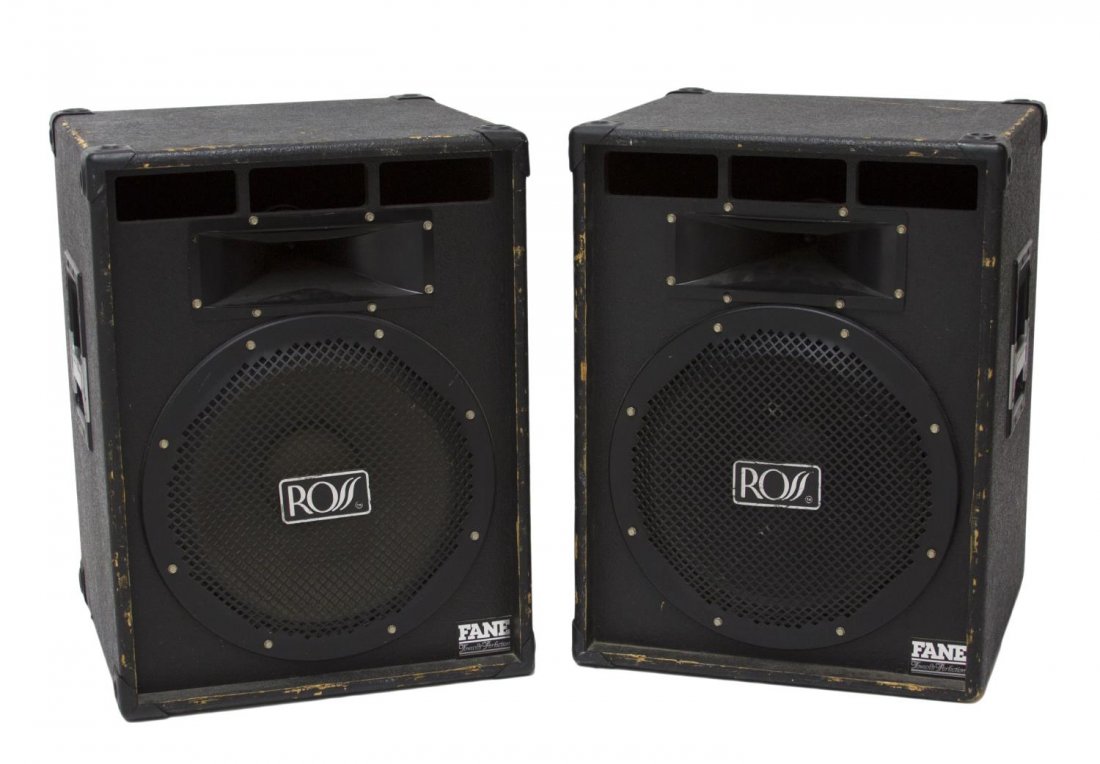 (2) ROSS SYSTEMS 115HS 15" SPEAKERS Jul 12, 2014 Austin Auction