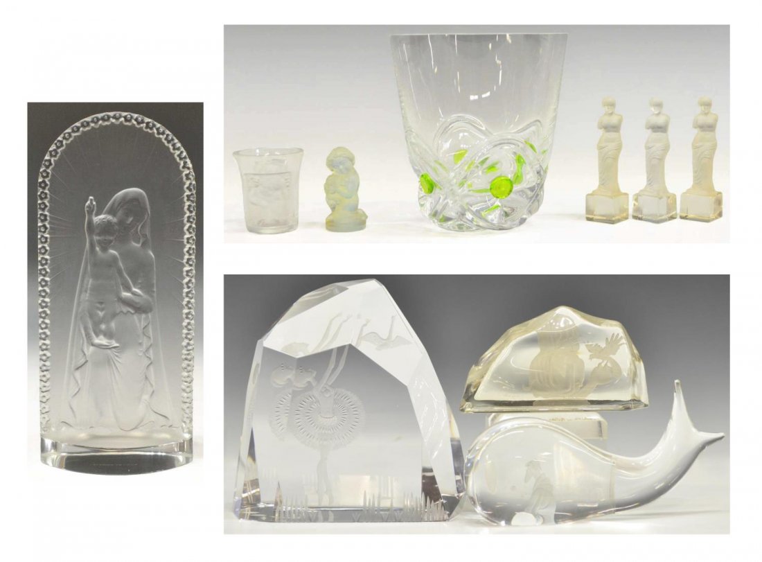 (10) GROUP ART GLASS, LALIQUE, SABINO, LINDSTRAND: (lot of 10) A Lalique frosted crystal plaque, an arch of flowers enclosing the image of the Madonna and Child, on a clear base, signed Lalique France in block letters underfoot, 7.75"h, 3.45"w; and a 