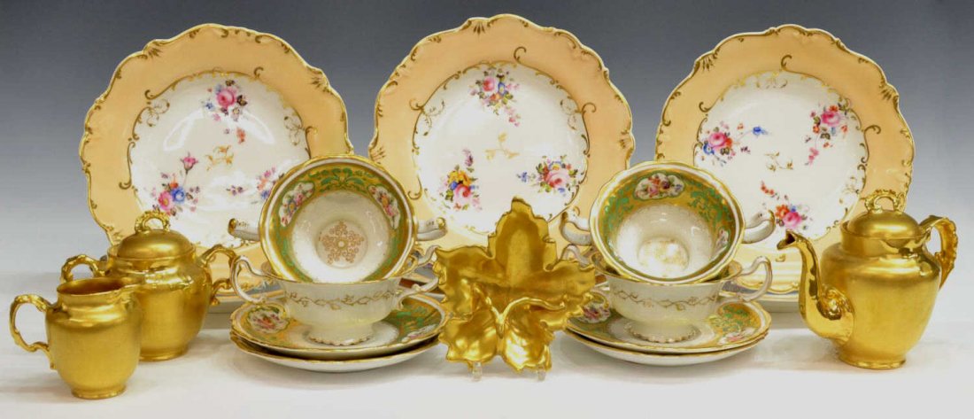 (19) CONTINENTAL & OTHER PORCELAIN TABLEWARE: (lot of 19) Antique and vintage porcelain tableware, various origins and styles: (7) circular plates, peach border on the the scalloped rim with gilt detail, handpainted floral sprays decorate the wel