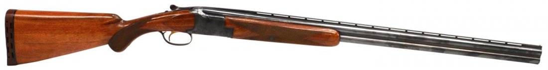 BROWNING OVER AND UNDER 20 GAUGE SHOTGUN: Browning, Belgium made, Superposed over and under shotgun, 20 gauge, 2.75" chamber, 28" vent rib barrels, foliate engraved receiver, gold finish trigger, checkered stock, SN 7XXX *REQUIRES TRANSFER BY