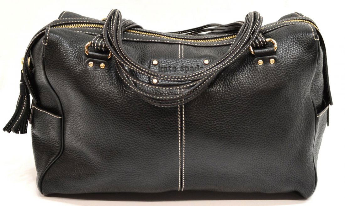 LARGE KATE SPADE GRAINED LEATHER SHOULDER BAG\\\\\: Kate Spade shoulder bag in black grained leather with tassel zipper toggle and multi strand handles, two short exterior slot pockets, lined interior with conjoined slot pockets and zip pocket, bag: ap