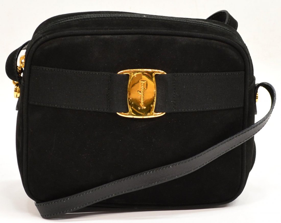 SALVATORE FERRAGAMO CROSS BODY SHOULDER BAG: Salvatore Ferragamo shoulder cross body bag in black suede with gold tone hardware, black fabric interior with one side cell pocket, zipper closure, minor surface loss to gold hardware, bag: approx 6.