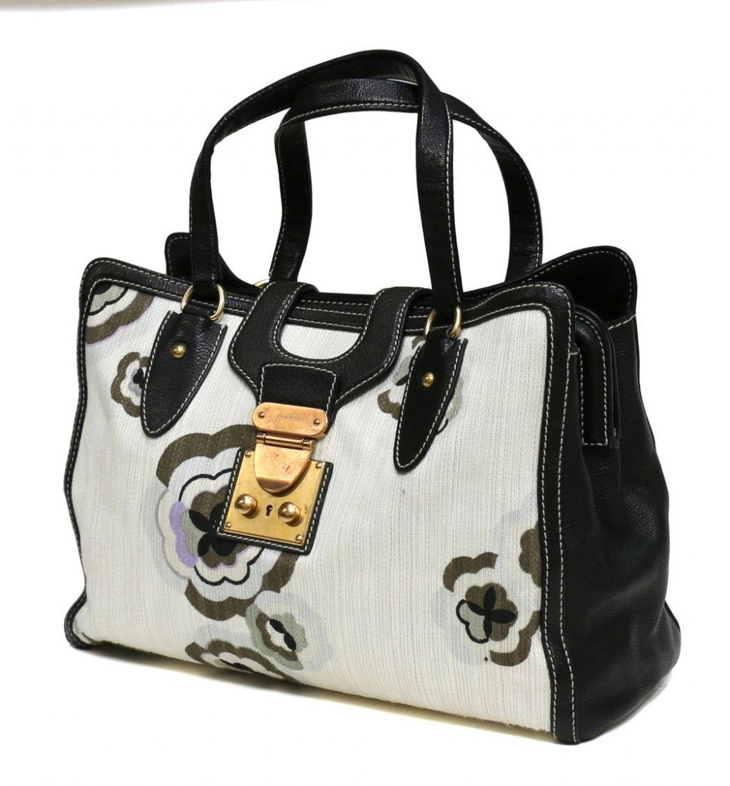 matelassé leather shoulder bag