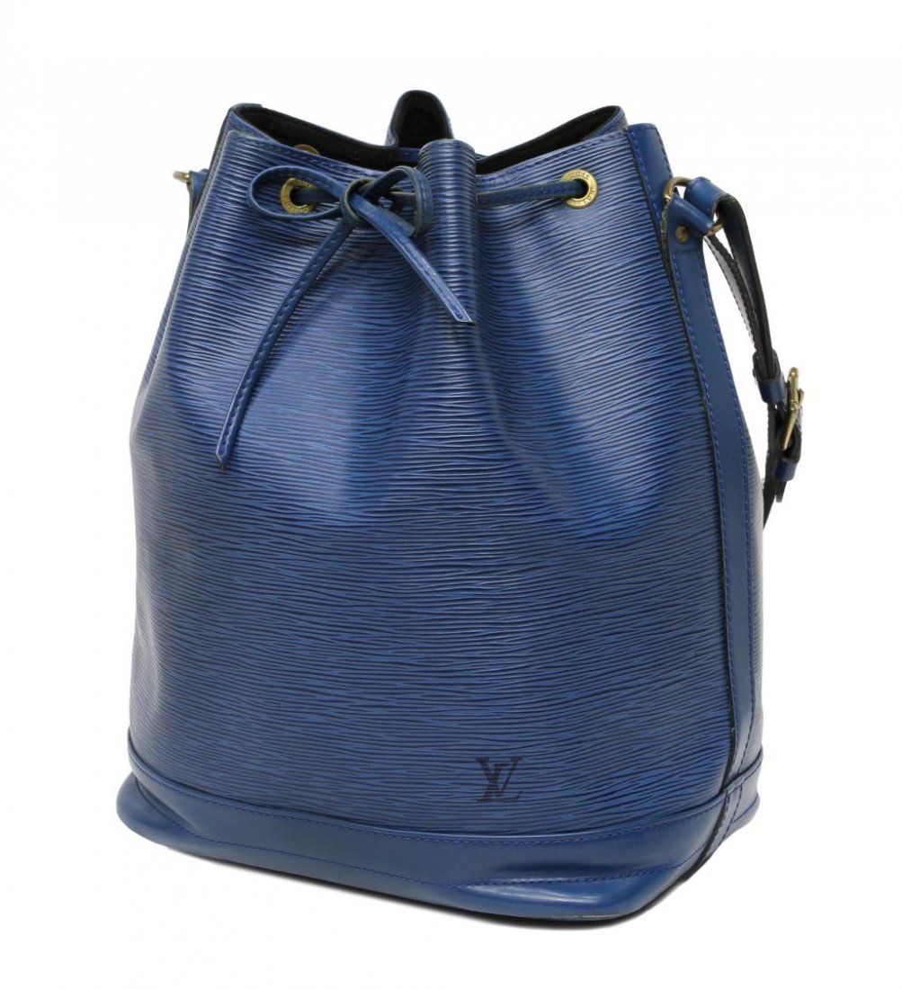 LOUIS VUITTON BLUE EPI NOE DRAWSTRING HANDBAG: Louis Vuitton "Noe GM" drawstring bucket bag in blue Epi leather, black interior, some wear to bottom trim, bag: approx 13.5"h, 11"w, 1.5lbs Start Price: $200.00