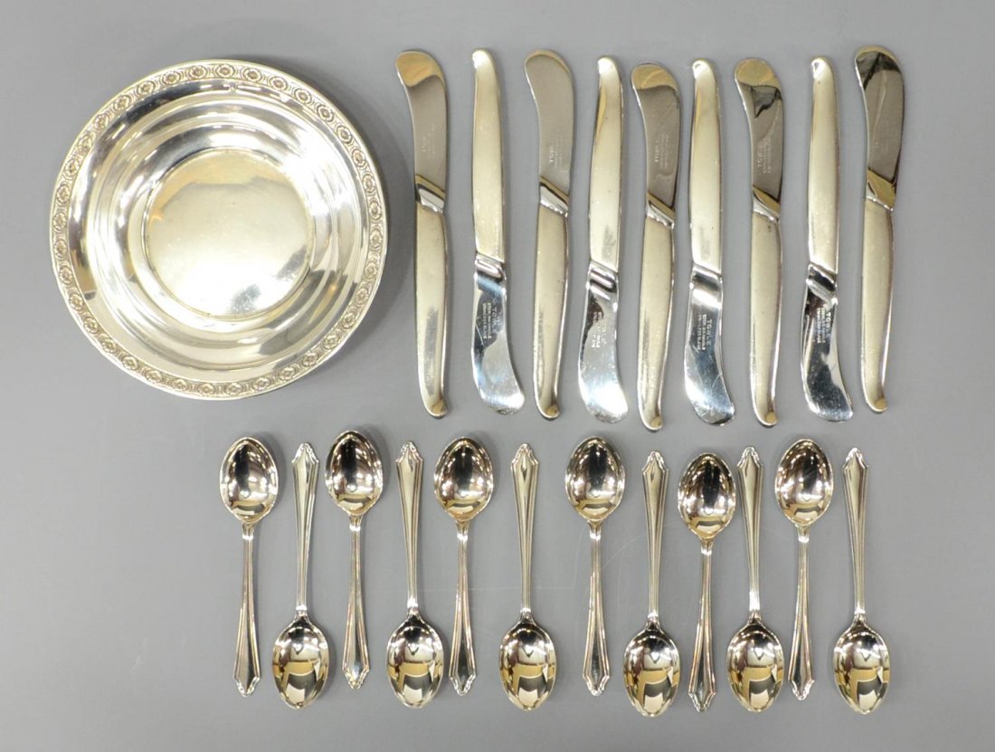 (22) ENGLISH & AMERICAN STERLING SILVER TABLEWARE: (lot of 22) Collection of sterling silver table and flatware items: (12) cased English demitasse spoons, J.B.C. & S, Birmingham, 4.35"l; (1) Watson sterling bowl having floral rim, diminutive size, 5.