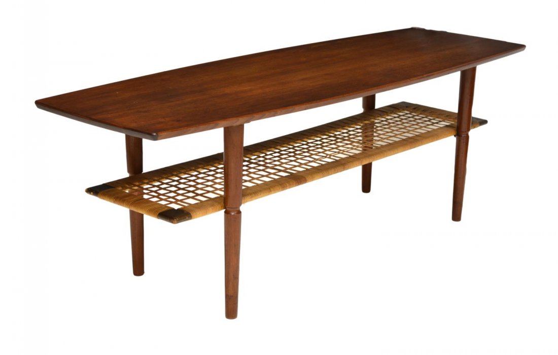 DANISH MID-CENTURY MODERN TEAKWOOD COFFEE TABLE (1 of 2)