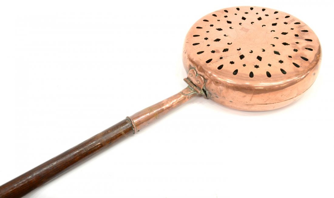 CONTINENTAL COPPER BED WARMER,WOOD HANDLE (1 of 2)