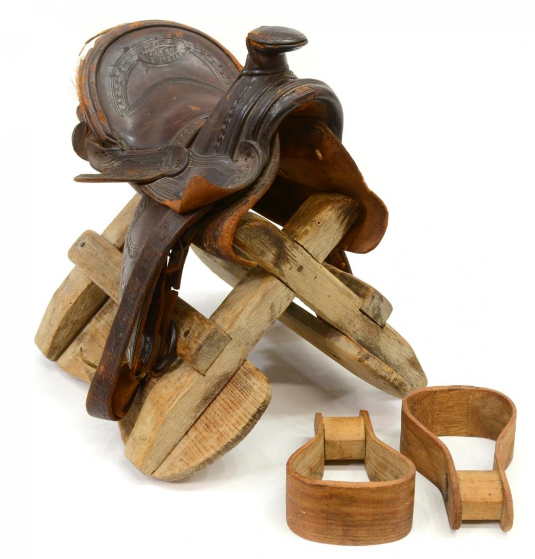 WESTERN TEXAS SMITH & MILLER MINIATURE SADDLE (1 of 5)