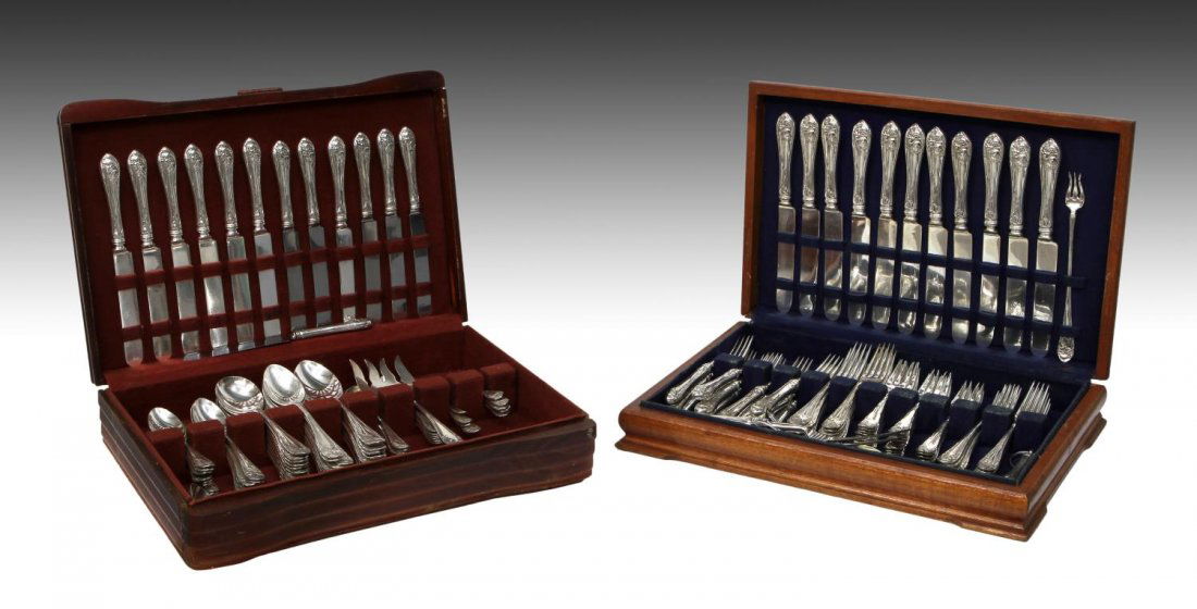 (180) COMMUNITY PLATE FLOWER-DE-LUCE FLATWARE SET (1 of 5)