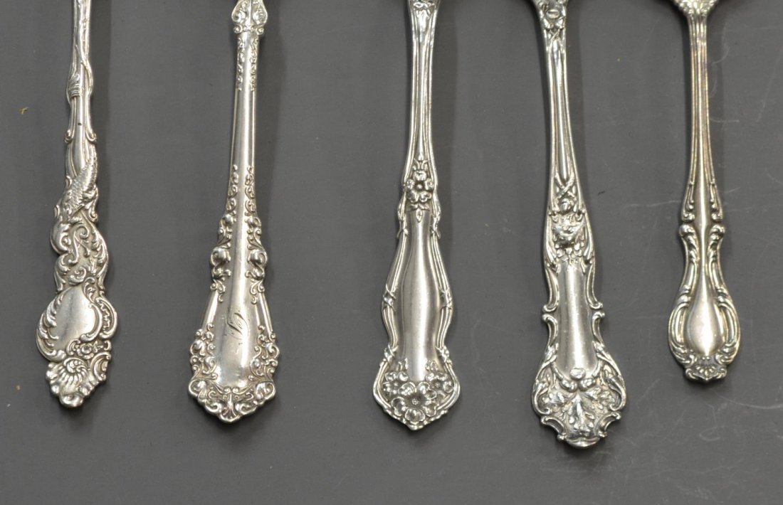 FIVE PARTIAL SETS OF ASSORTED PLATED DINNERWARE (1 of 6)