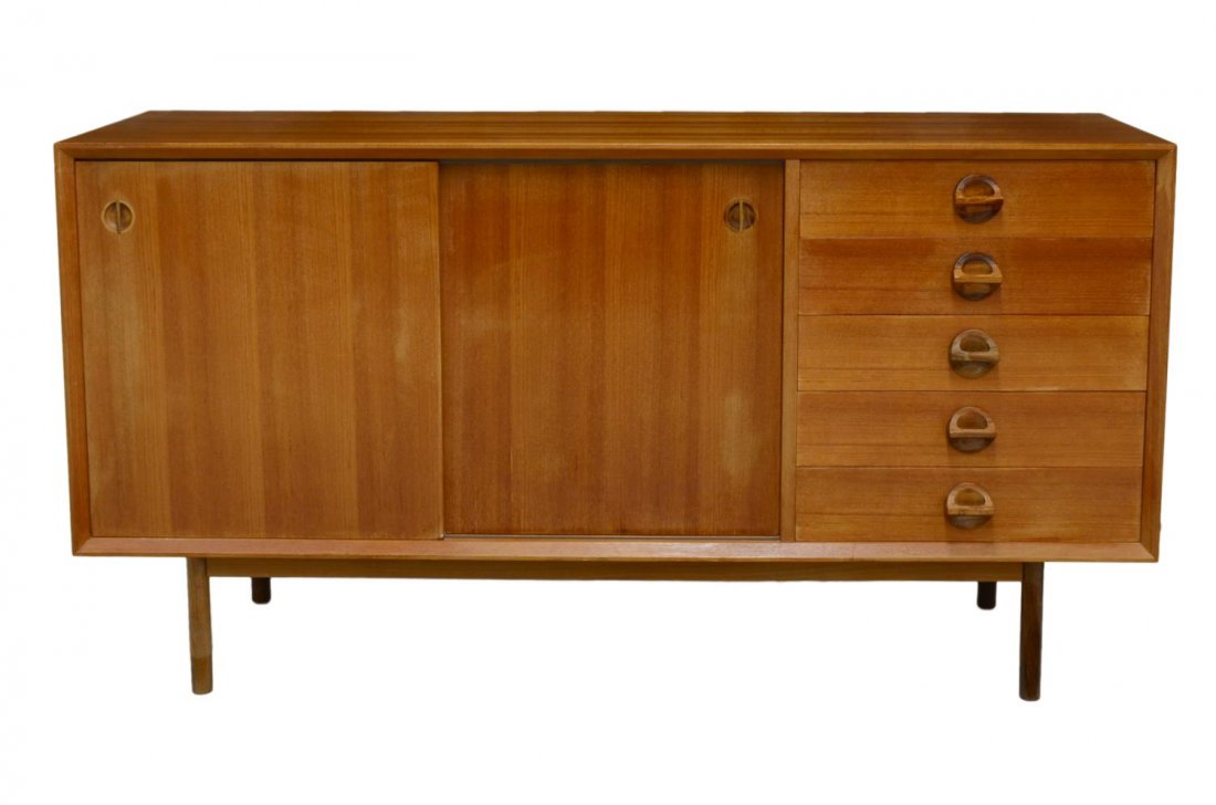 ITALIAN MID-CENTURY MODERN TEAKWOOD SIDEBOARD (1 of 4)