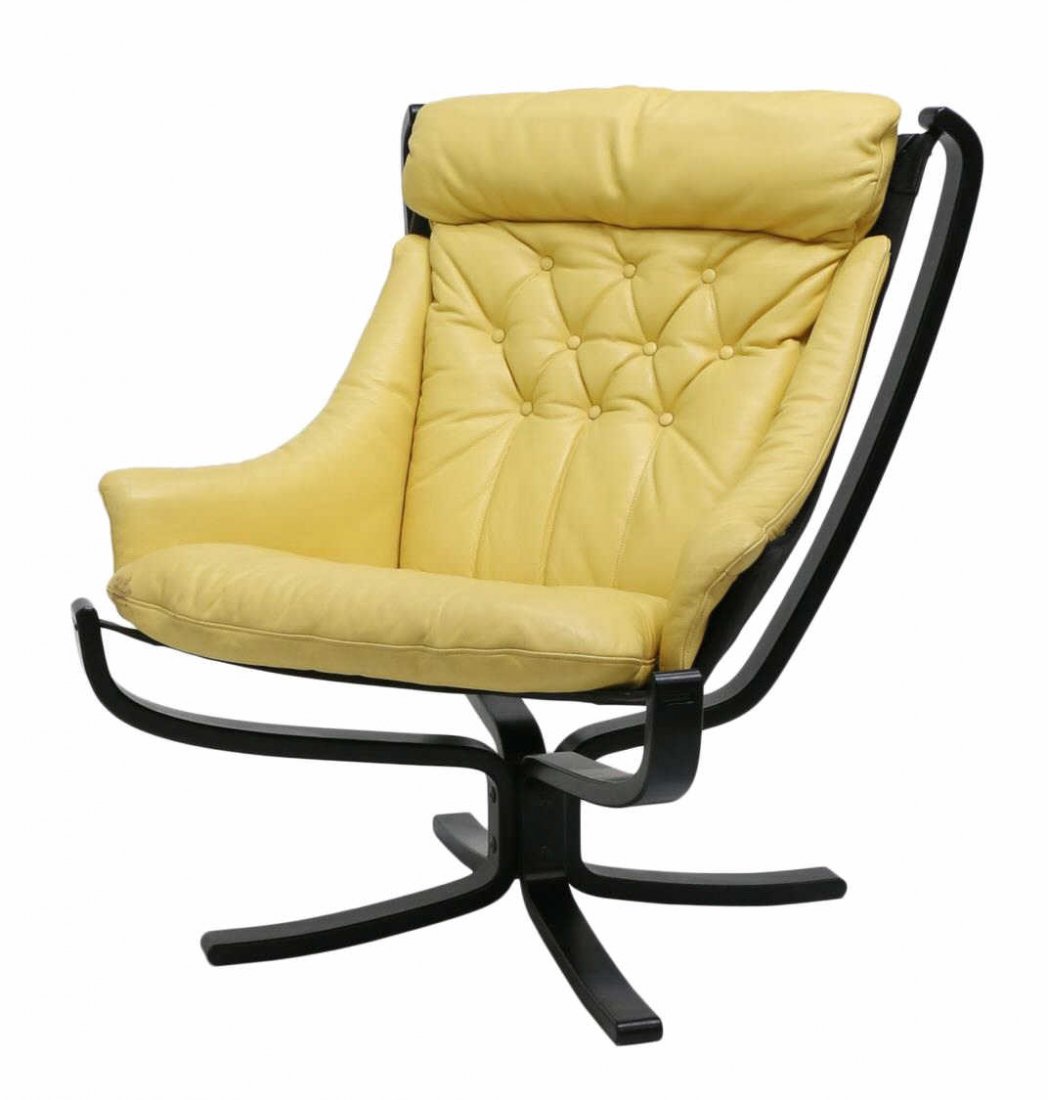 SIGURD RESSELL POLTRONA FRAU FALCON LOUNGE CHAIR (1 of 3)