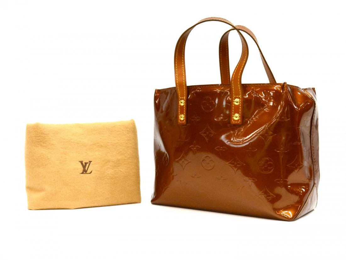 LOUIS VUITTON READE PM VERNIS MONOGRAM HANDBAG (1 of 5)