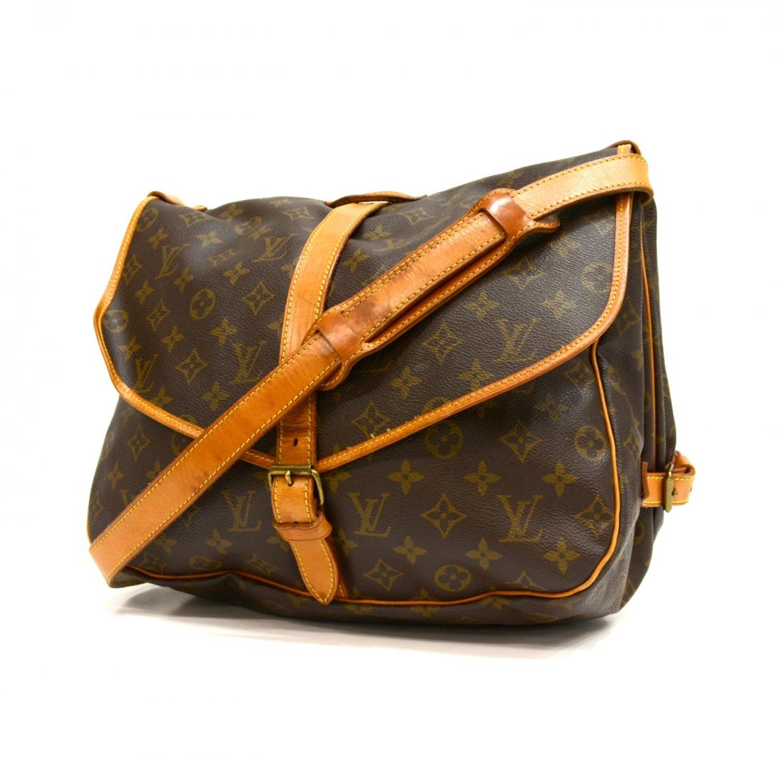 LOUIS VUITTON SAUMUR 30 MONGRAM MESSENGER BAG (1 of 6)