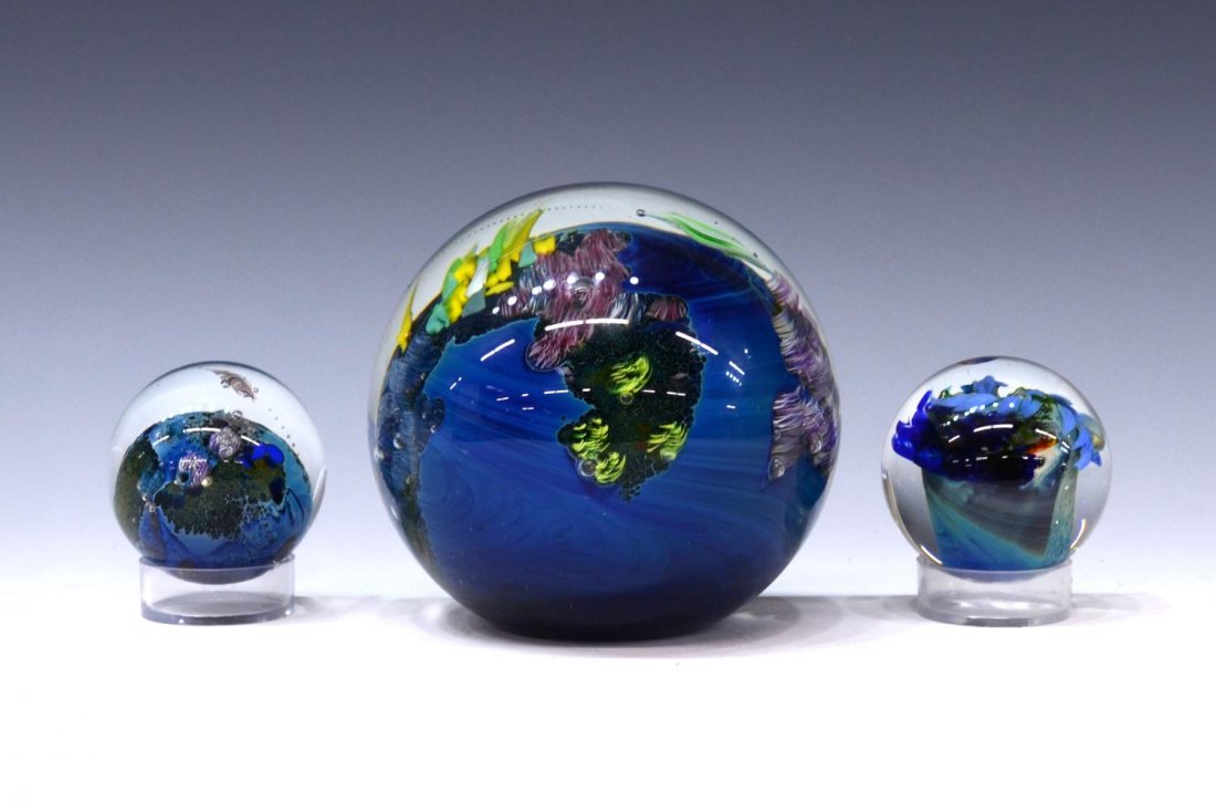 (3) JOSH SIMPSON ART GLASS PLANET PAPERWEIGHTS (1 of 9)