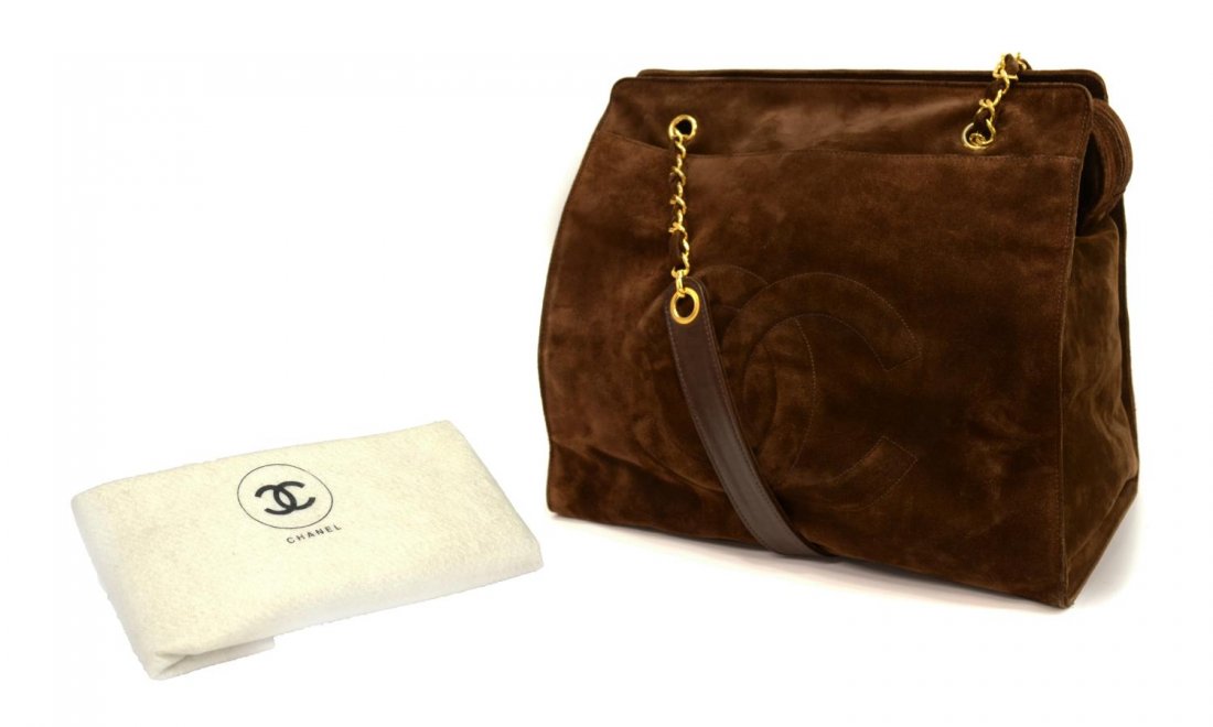 CHANEL BROWN SUEDE SHOULDER BAG (1 of 6)