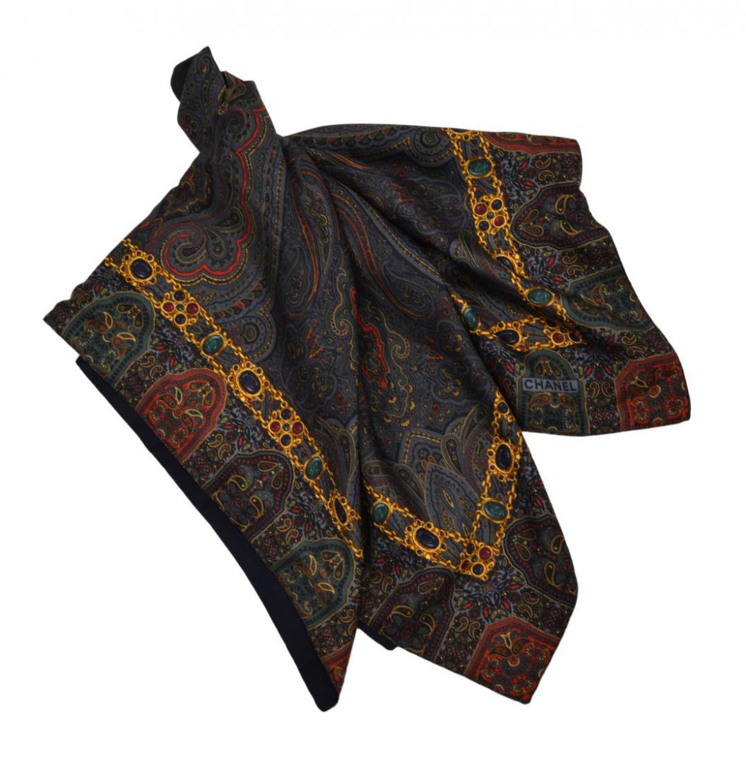 CHANEL PAISLEY SILK AND WOOL NECK SCARF (1 of 4)