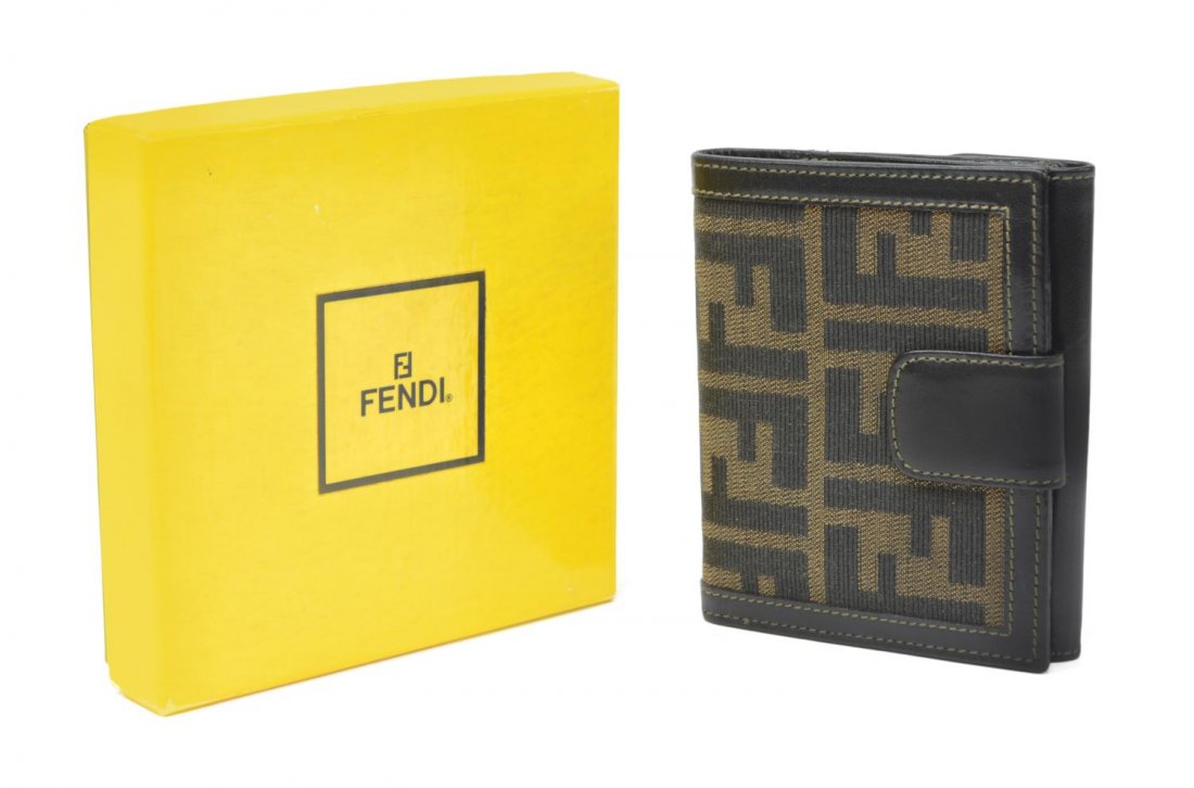 FENDI ZUCCA PATTERN WALLET (1 of 4)