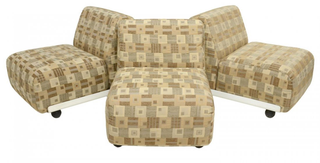 (3) MARIO BELINI FOR B&B ITALIA 'AMANTA' CHAIRS: (lot of 3) Italian mid-century modern 'Amanta' sectional chairs, c. 1960, design by Mario Belini(Italian, b. 1935) for B&B Italia, each with beige geometric patterned upholstery held in a white frame