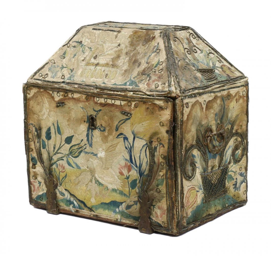 RELIGIOUS TABERNACLE BOX, MEXICO, 18TH / 19TH C. (1 of 5)