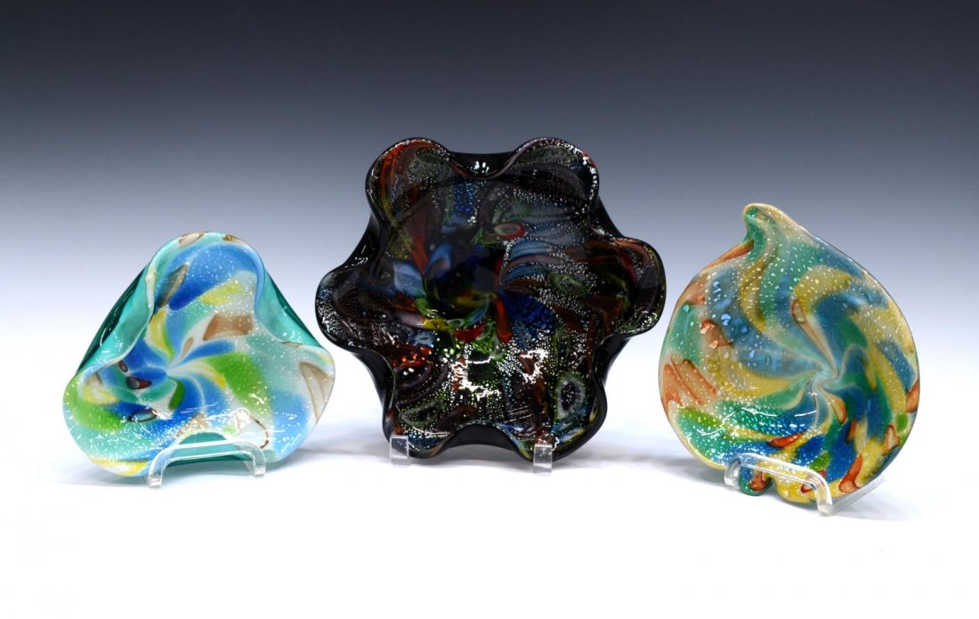 (3) COLLECTION MURANO ART GLASS CENTER BOWLS (1 of 4)