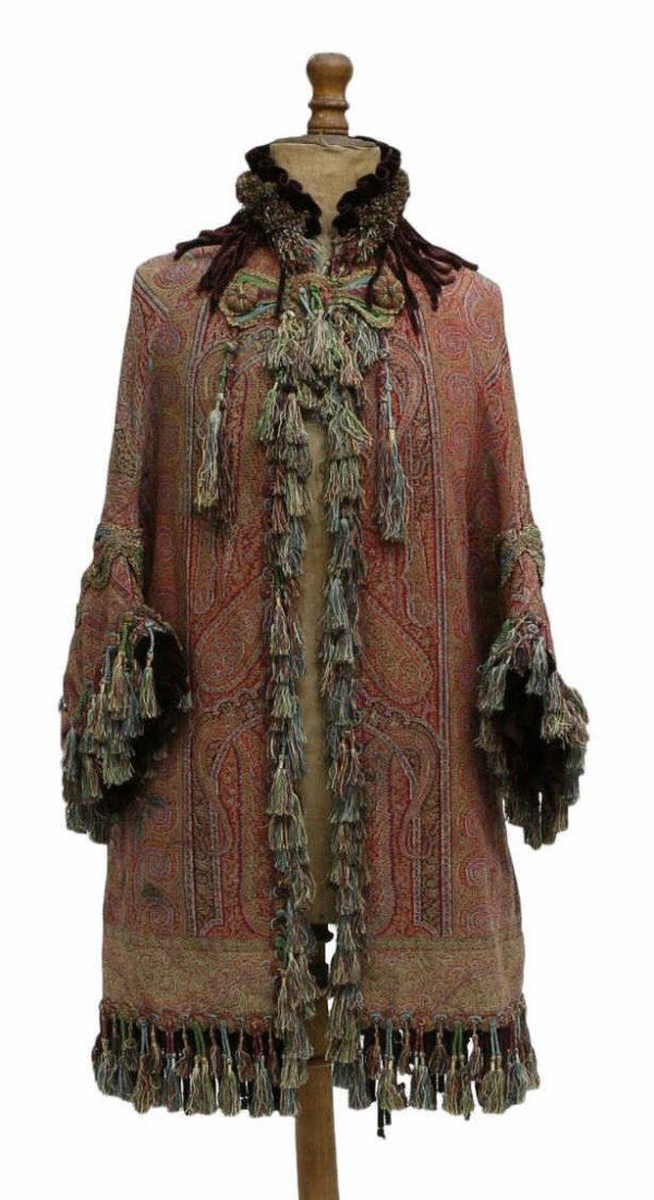 (2) ANTIQUE / VINTAGE EMBROIDERED CAPE & RIBBON (1 of 7)