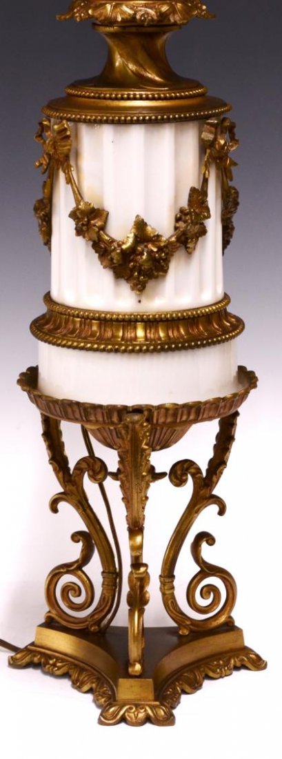 NEOCLASSICAL STYLE MARBLE & GILT METAL TABLE LAMP (1 of 3)