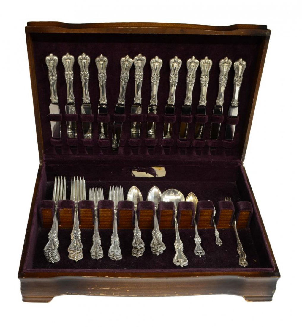 (56) TOWLE OLD COLONIAL STERLING FLATWARE SERVICE (1 of 5)