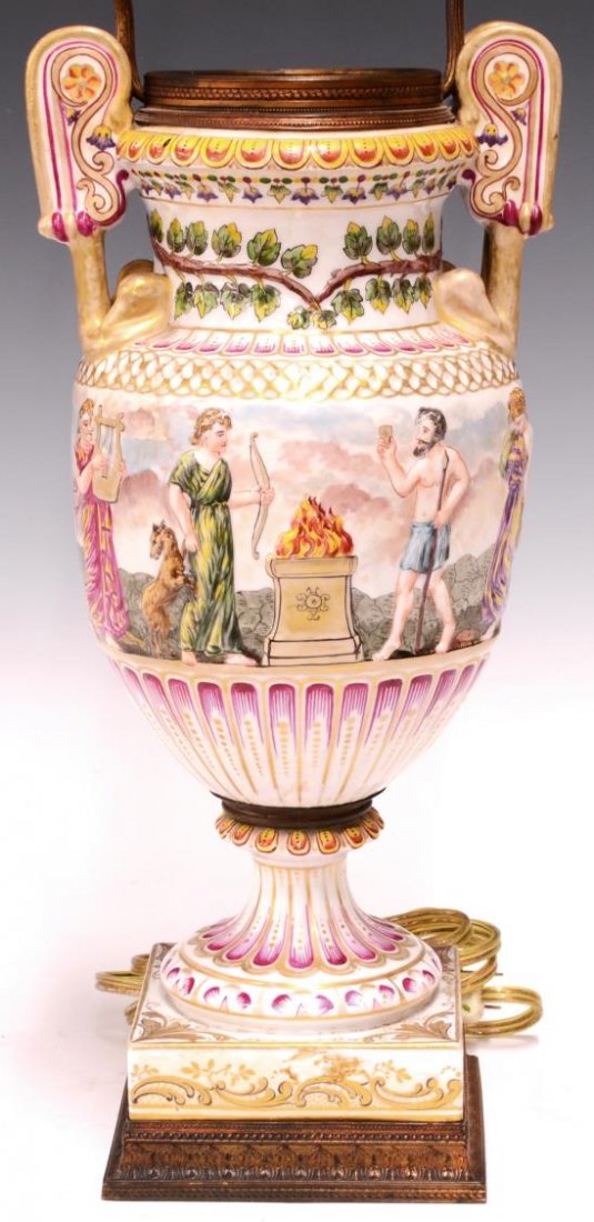 VINTAGE LARGE CAPODIMONTE CAMPAGNA FORM VASE LAMP (1 of 3)