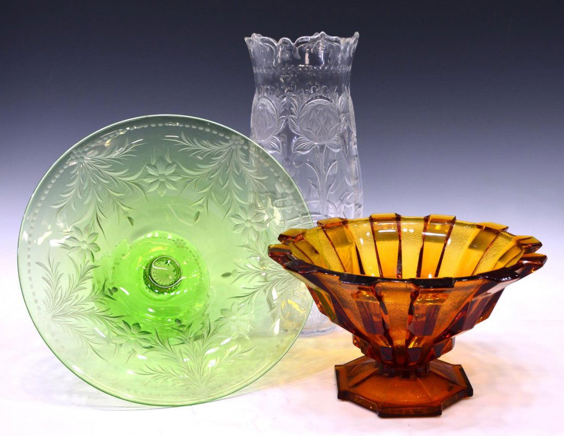 (3) COLLECTION OF ETCHED & ART GLASS TABLE ITEMS (1 of 4)