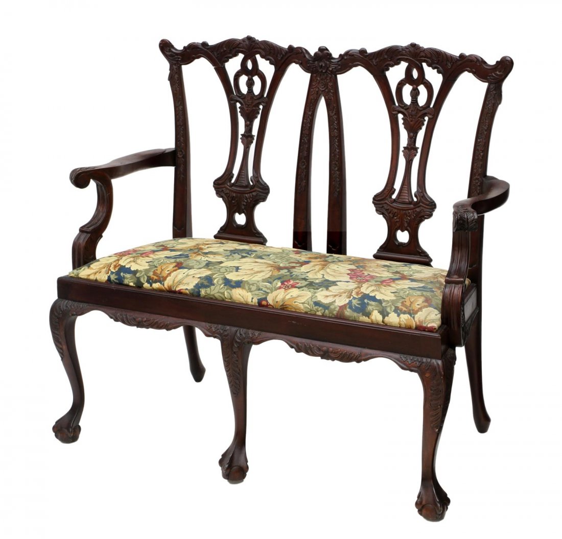 CHIPPENDALE STYLE MAHOGANY SETTEE (1 of 3)