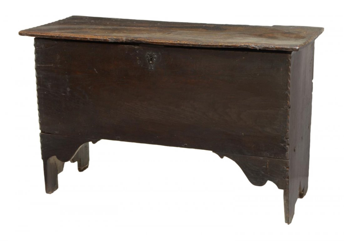 ANTIQUE OAK STORAGE TRUNK (1 of 4)