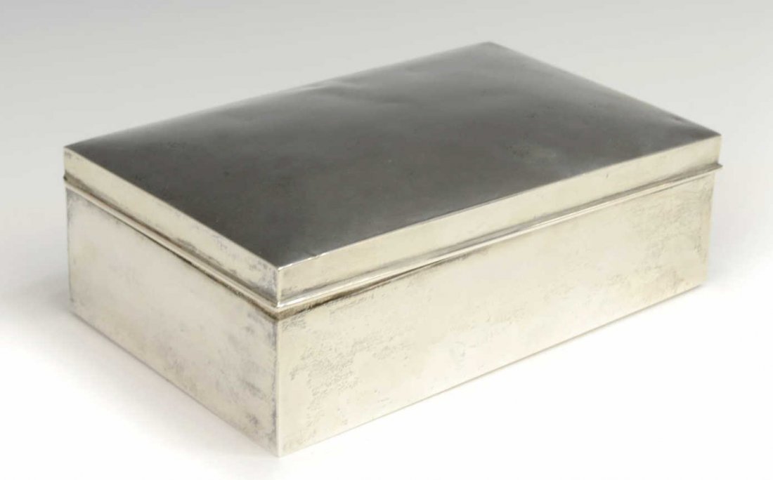 LARGE STERLING SILVER RECTANGULAR TABLE BOX (1 of 3)