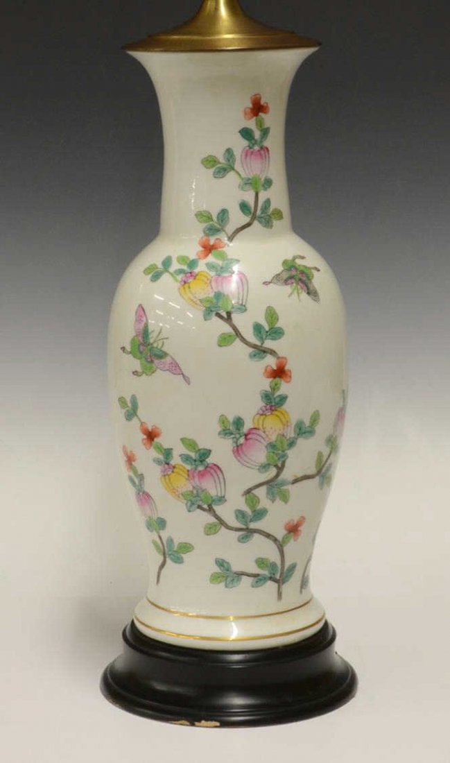 ASIAN STYLE WHITE PORCELAIN POLYCHROME VASE (1 of 2)